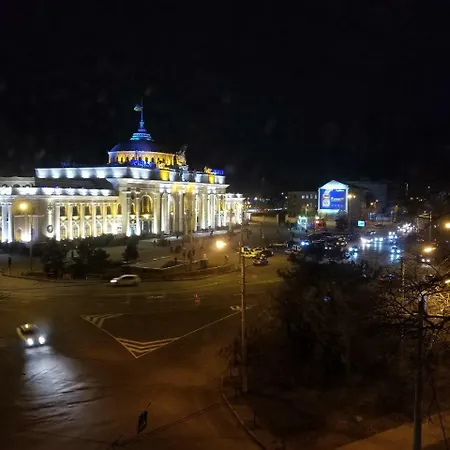 Апартаменти квартира с видом на ЖД вокзал